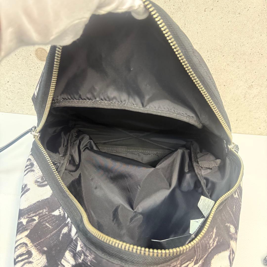 S*b様 マークジェイコブス マリアカラスプリント バックパックホワイト×ブラッ