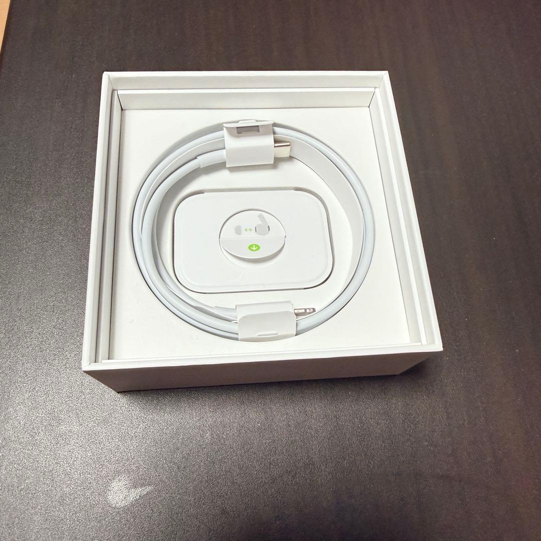 AirPods Pro 本体 ホワイト 充電ケーブル付き