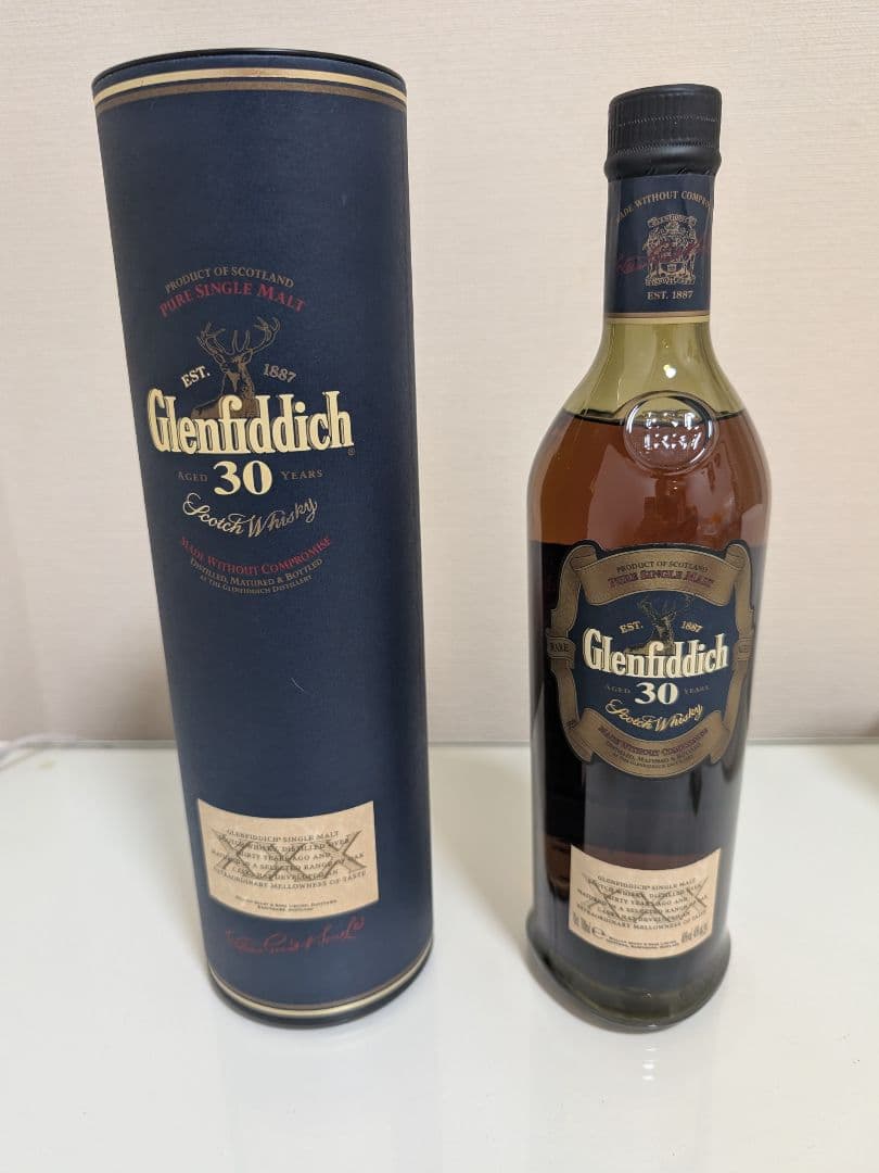 Glenfiddich 30年 700ml ウイスキー正規品 古酒 希少品