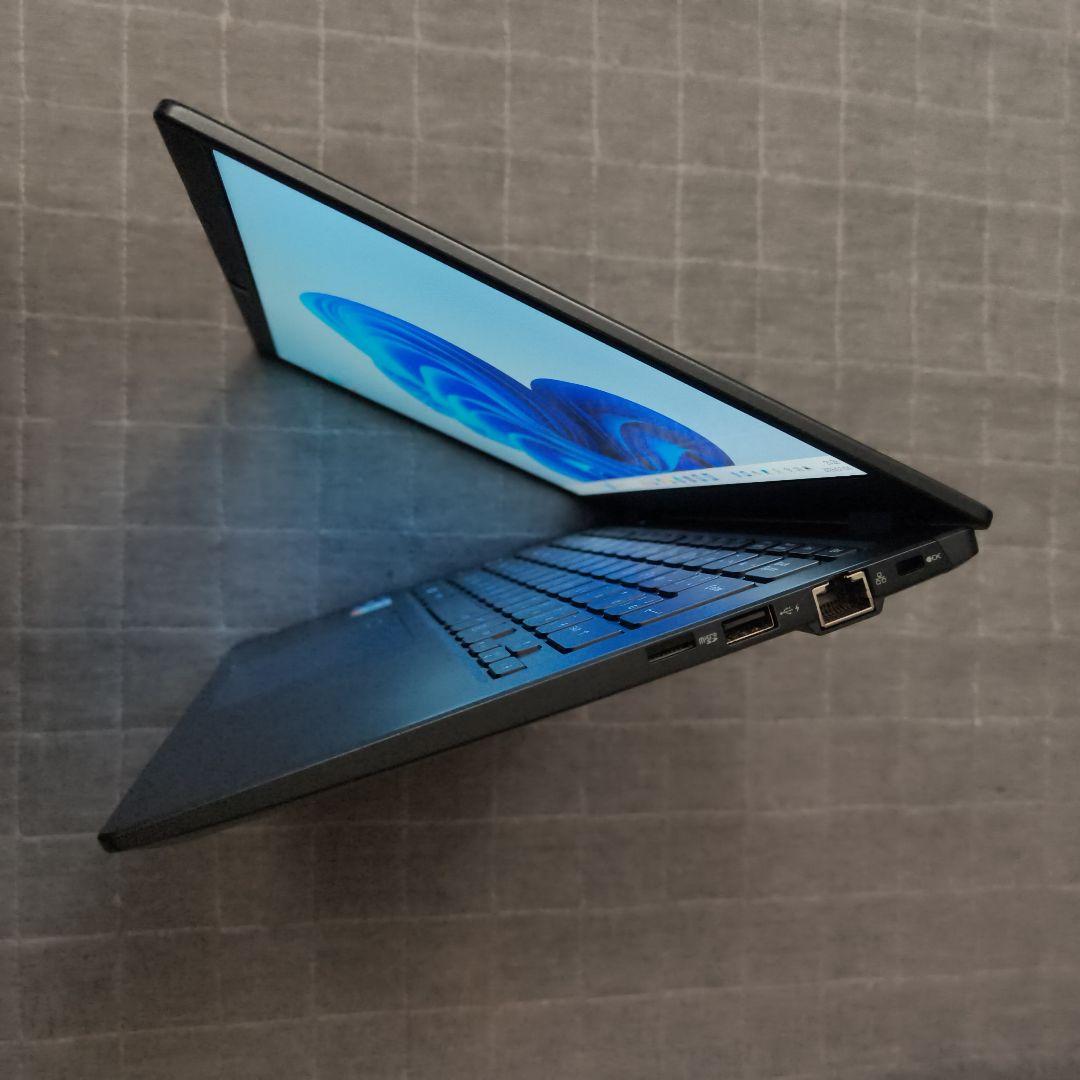 超美品 Dynabook 超軽量 驚速 12世代i5 16GB 512GB 33