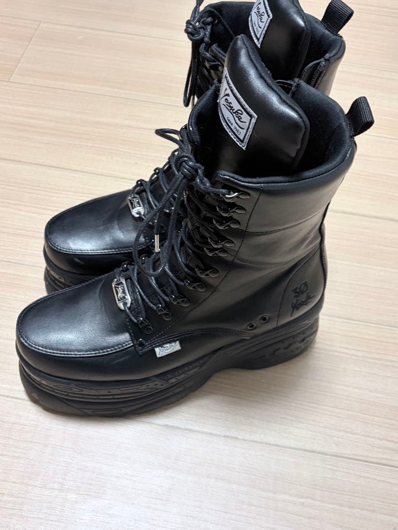 ヨースケ 厚底ブーツ