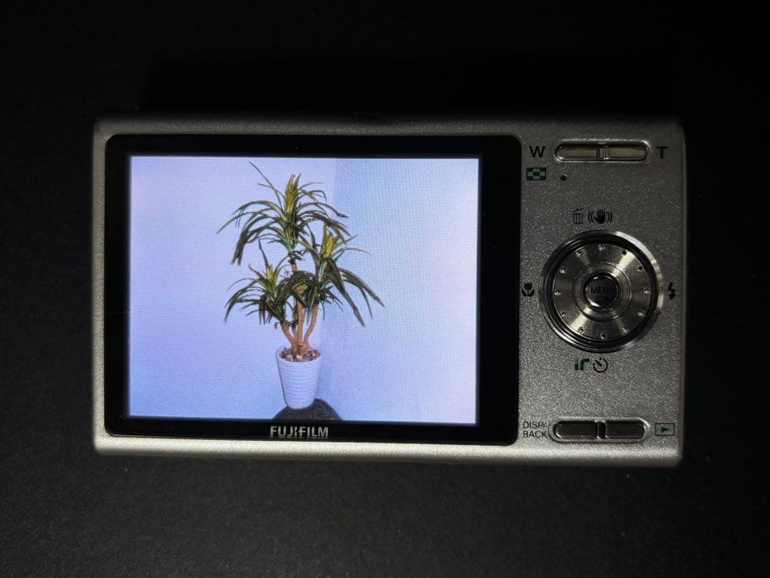 FUJIFILM デジカメ FinePix z250fd ピンク⭐︎ミニ三脚付き⭐︎