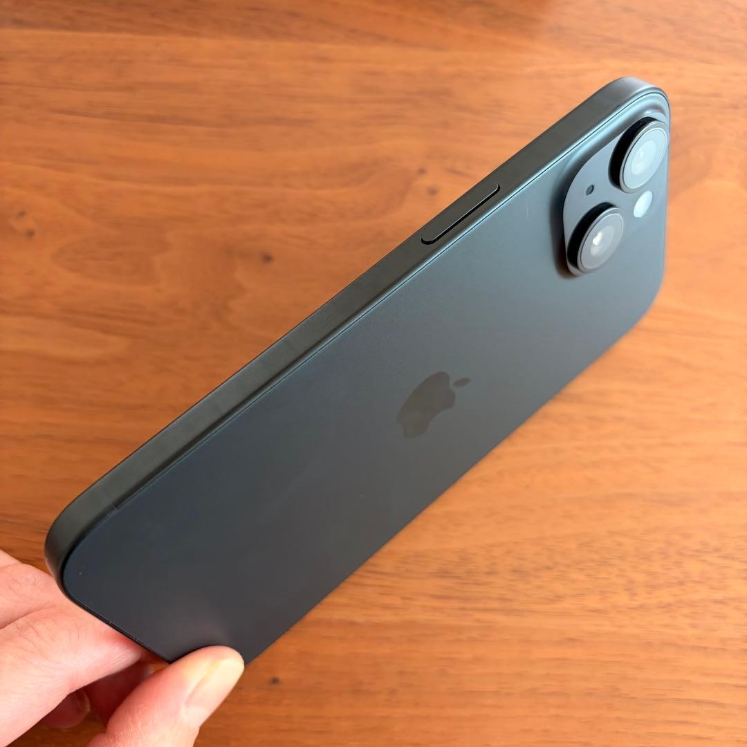 【美品】Apple iPhone15本体 128GB SIMフリー ブラック