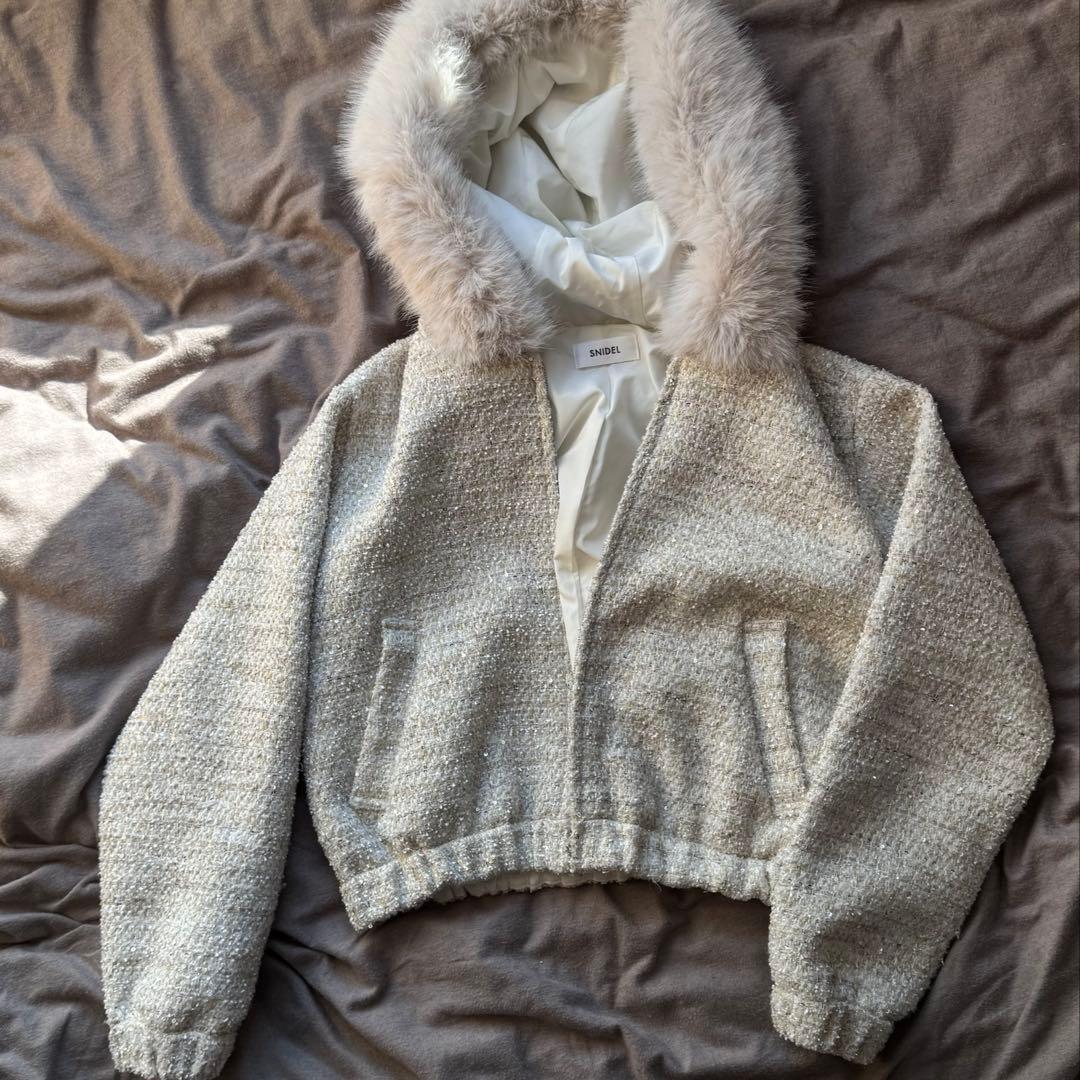 SNIDEL ファー付きツイードブルゾン フード付き アイボリー系　早く売りたい