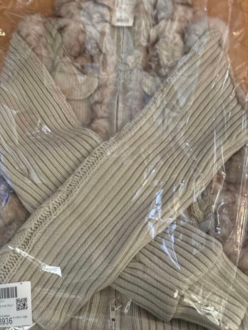 ぱんだ　LAGUAGEM CABLE KNIT FAUX FUR