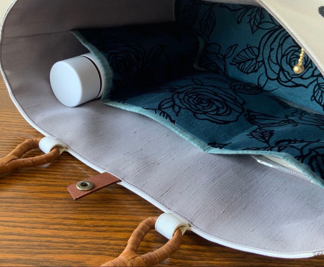 帯　猫と蝶々　リメイク　山葡萄ハンドルバッグ　通しマチタイプ