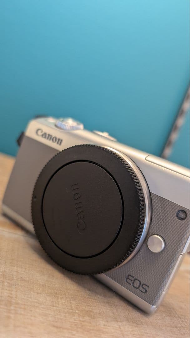 Canon EOS M100 シルバー 美品