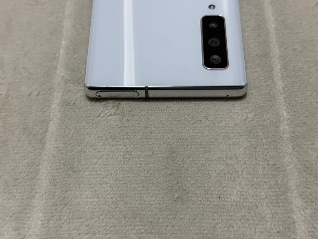 arrows NX9 F-52A 128GB SIMフリー