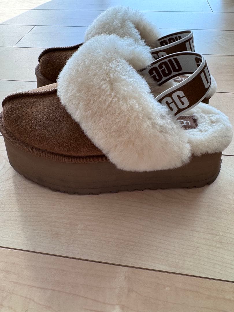 UGG スエードファースリッポン ブラウン
