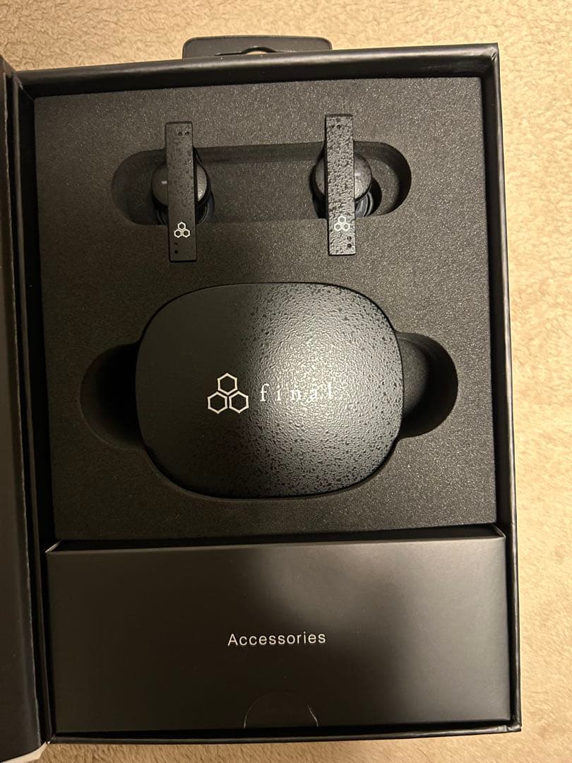 final ZE8000 ブラック ワイヤレスイヤホン