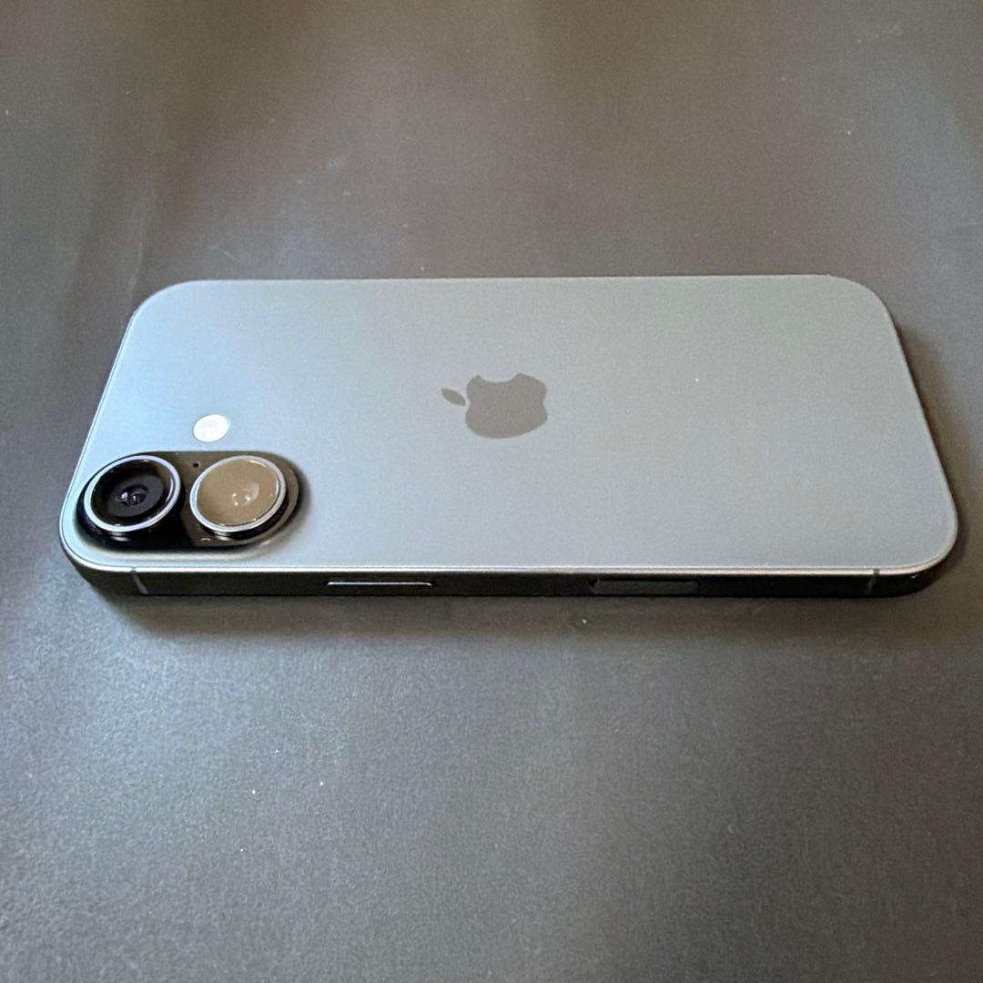 Apple iPhone17（Spigen製ケース+フィルム+Anker充電器）