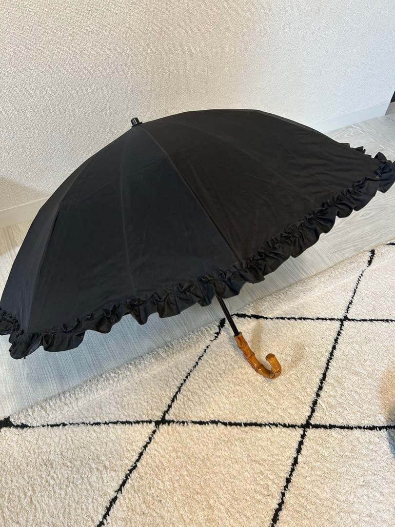 芦屋ロサブラン 完全遮光 折りたたみ日傘 フリル ブラック UVカット 遮熱