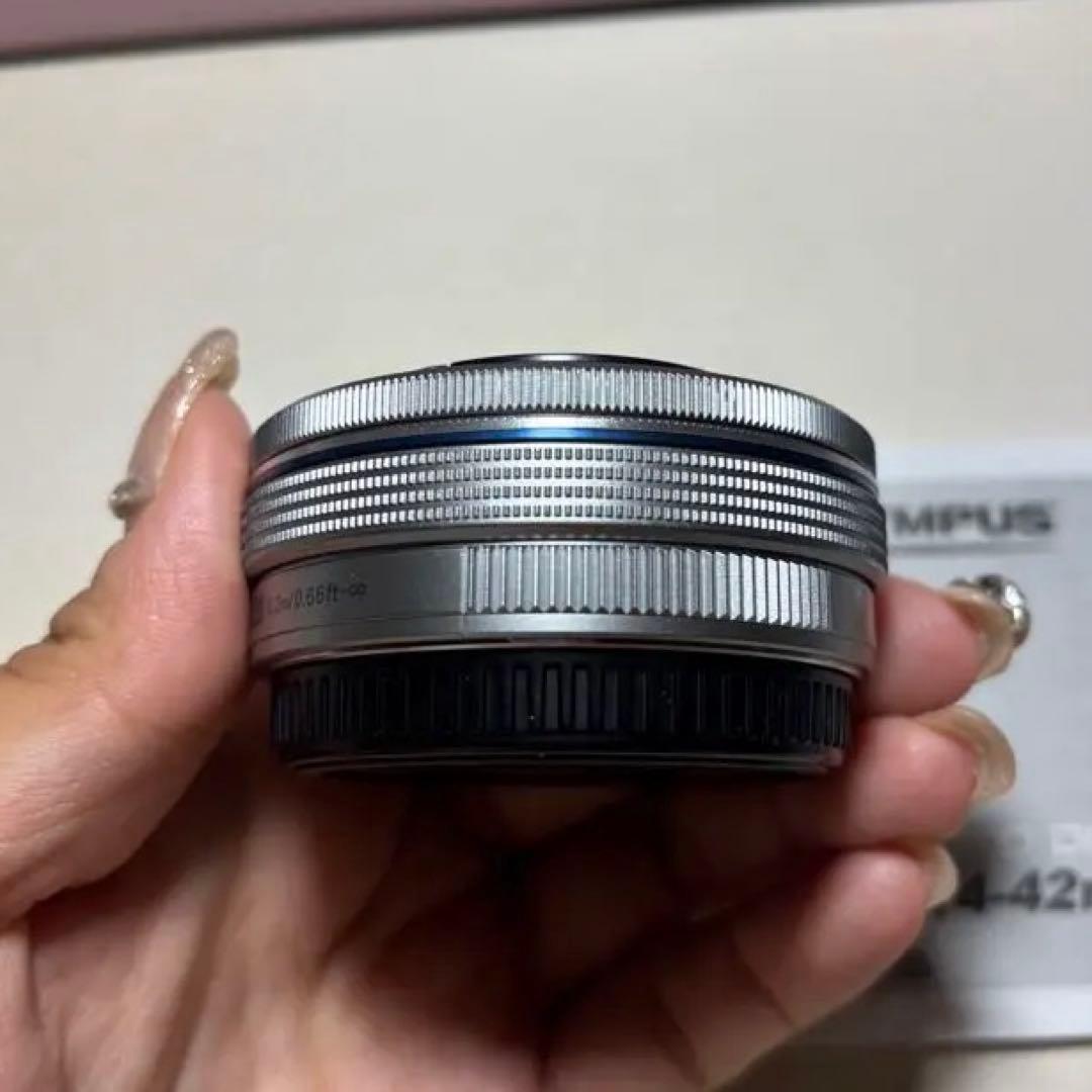 OLYMPUS オリンパス M.ZUIKO DIGITAL 14-42mm