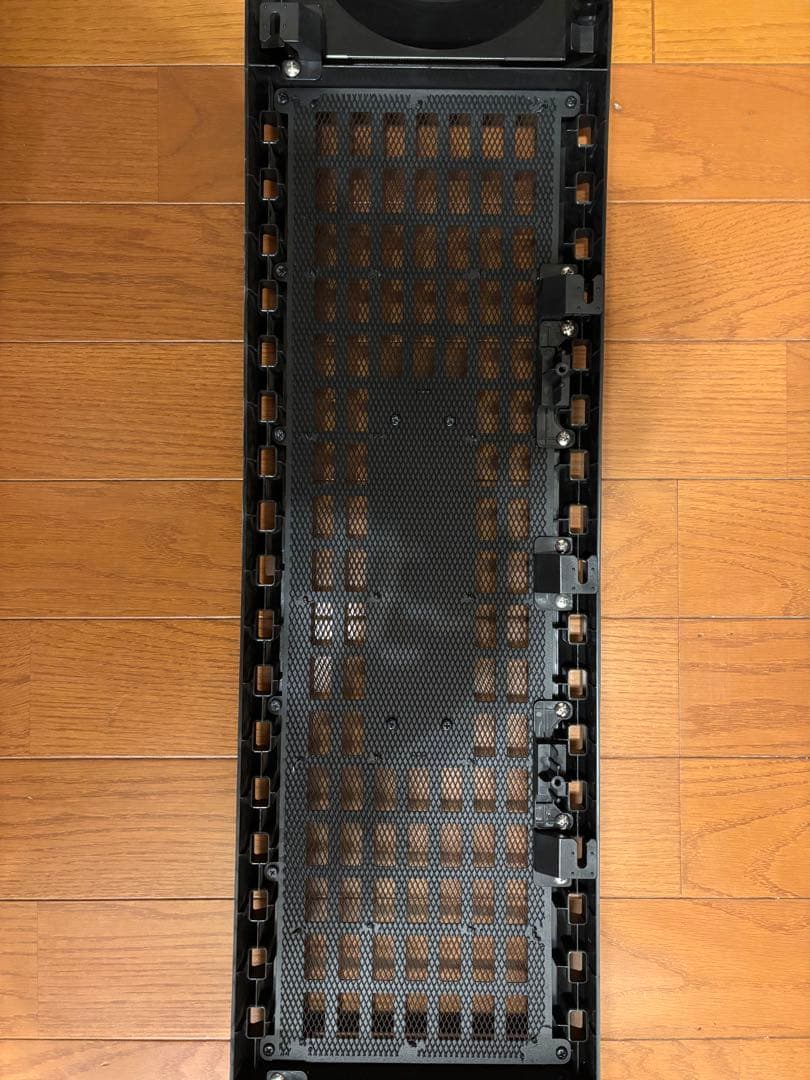 値下げ　ジムニージムニーシエラjb64 jb74 グリル　車検対応品無加工