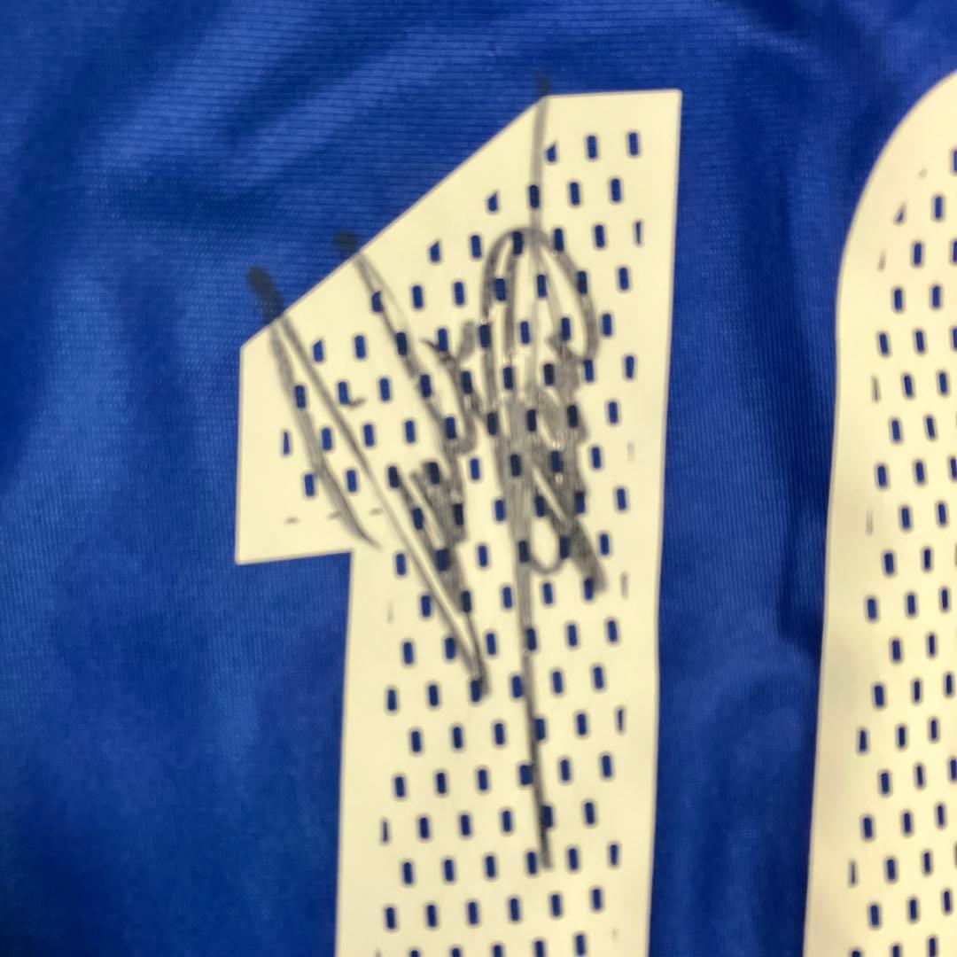 フランス代表ジネディーヌジダン2004年サイン入りユニフォーム証明書付き。激レア