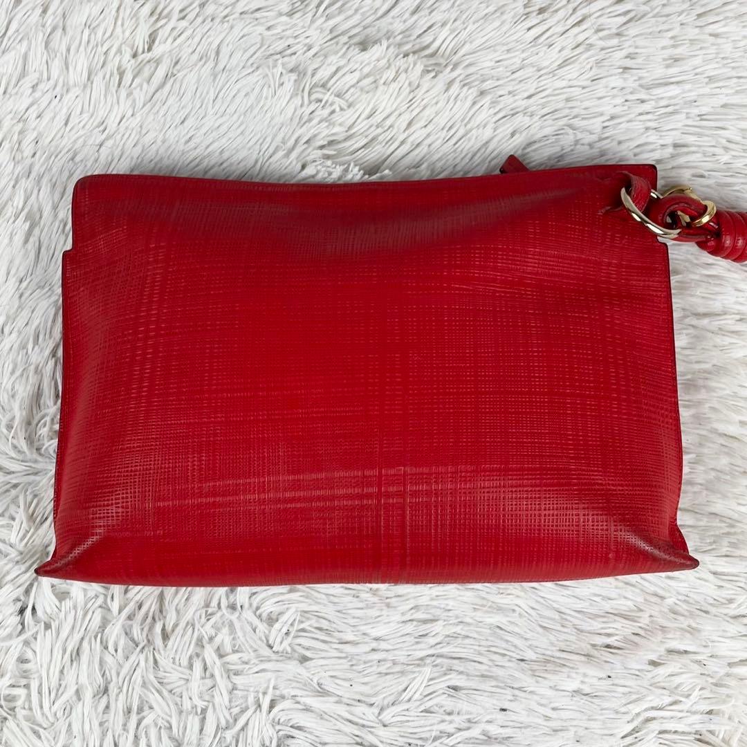 LOEWE レザー クラッチバッグ エンボス ファスナー リピート 赤
