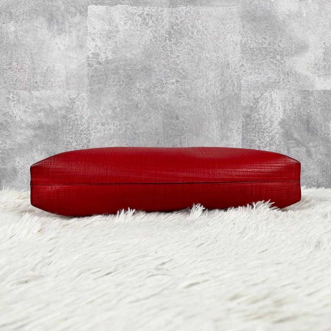 LOEWE レザー クラッチバッグ エンボス ファスナー リピート 赤