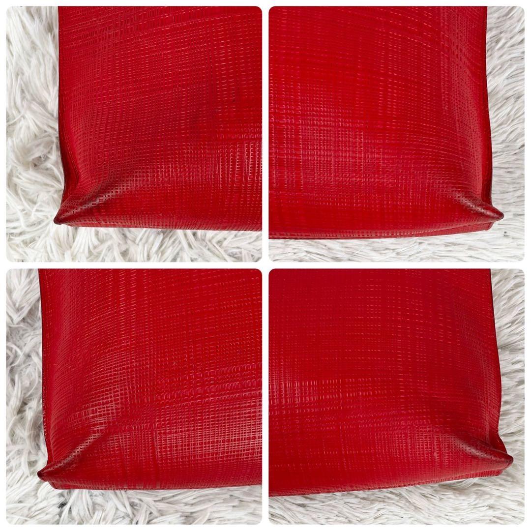 LOEWE レザー クラッチバッグ エンボス ファスナー リピート 赤