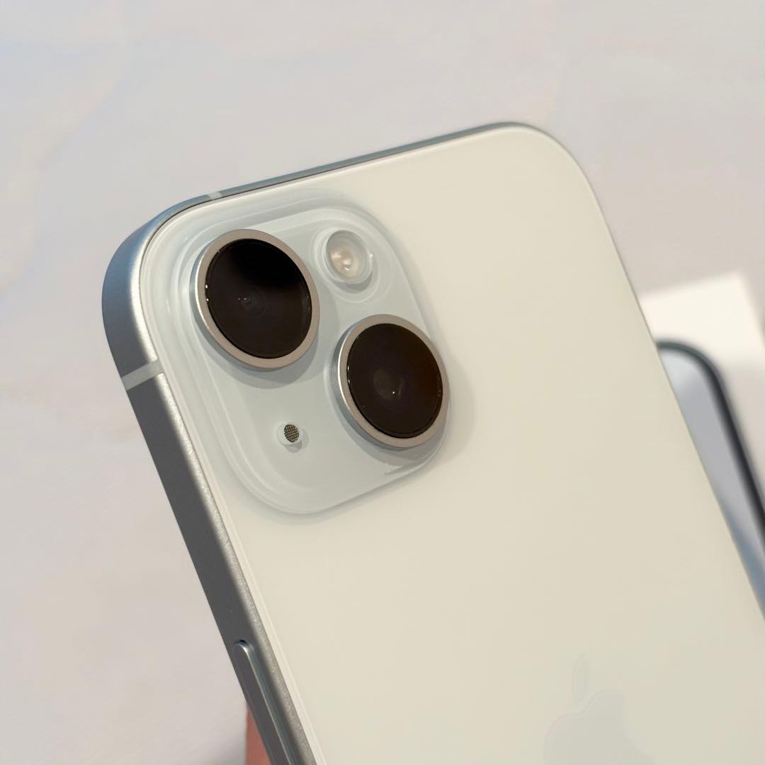 ✨超美品・おまけ付き✨iPhone 15 ブルー 128GB 本体