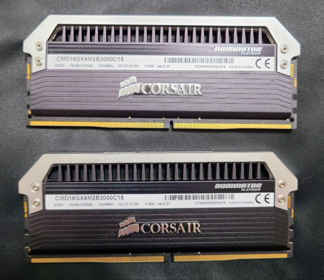 Corsair DOMINATOR PLATINUM 16GB(8GB×2)