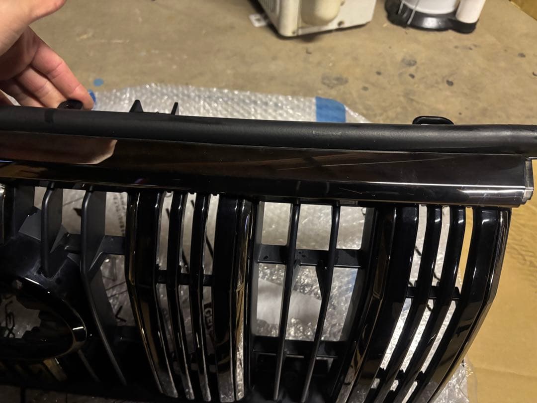 トヨタ ランドクルーザー プラド フロントグリルとリアバンパーガーニッシュ