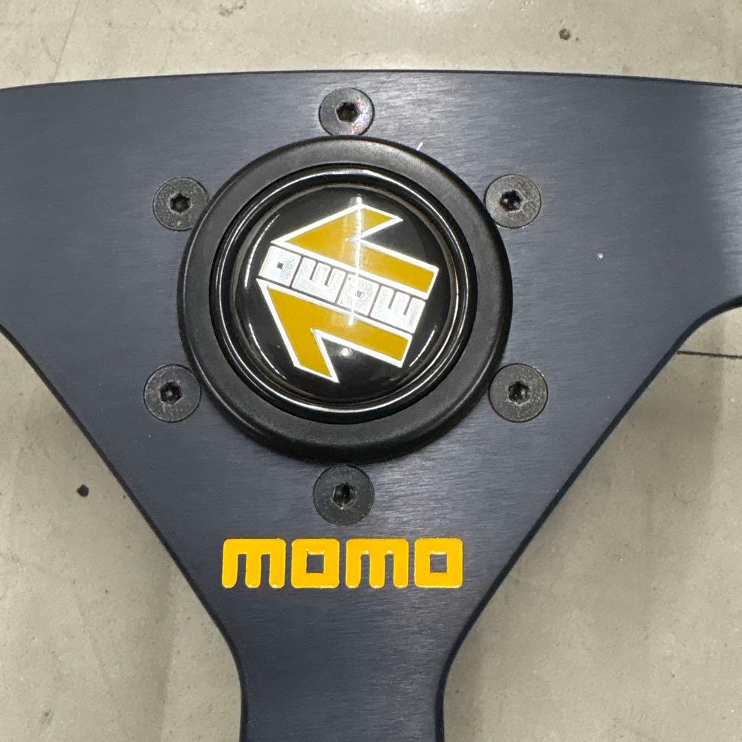 モモ　ステアリング　TYP V35 ステアリング