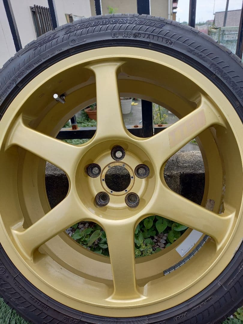 ヨコハマADVANレーシング17インチ ゴールドホイール 4本セット