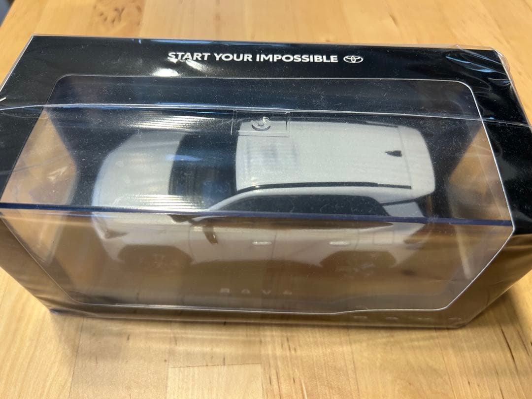 トヨタ RAV4 ミニカー ホワイト