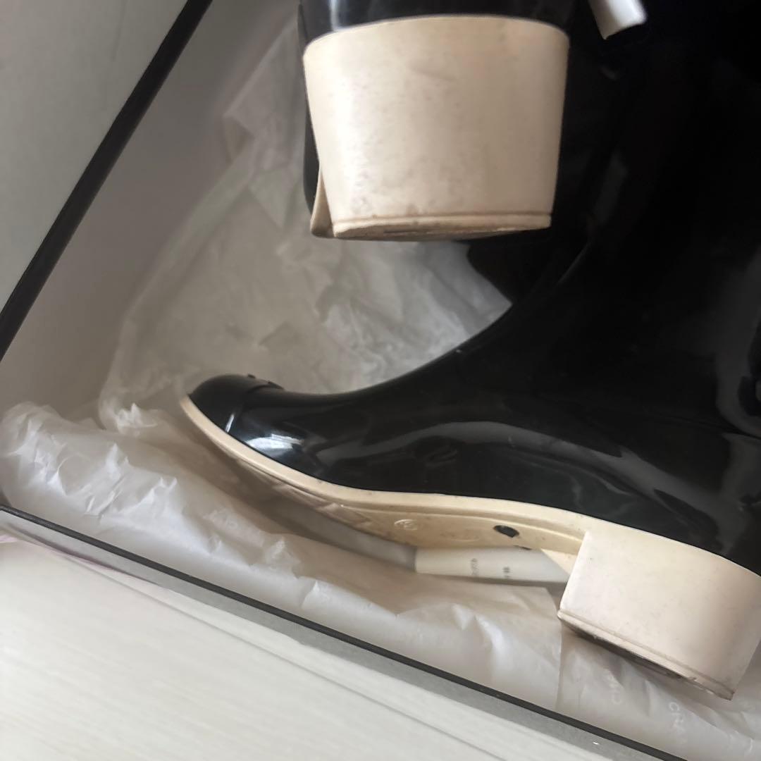 Chanel 長靴 ブラック 花モチーフ