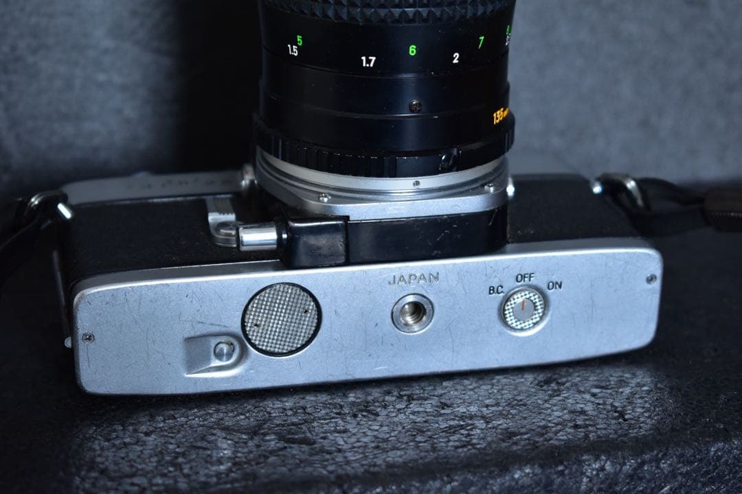 ミノルタ SRT101 135mm F3.5 シルバー フィルムカメラ ボディ