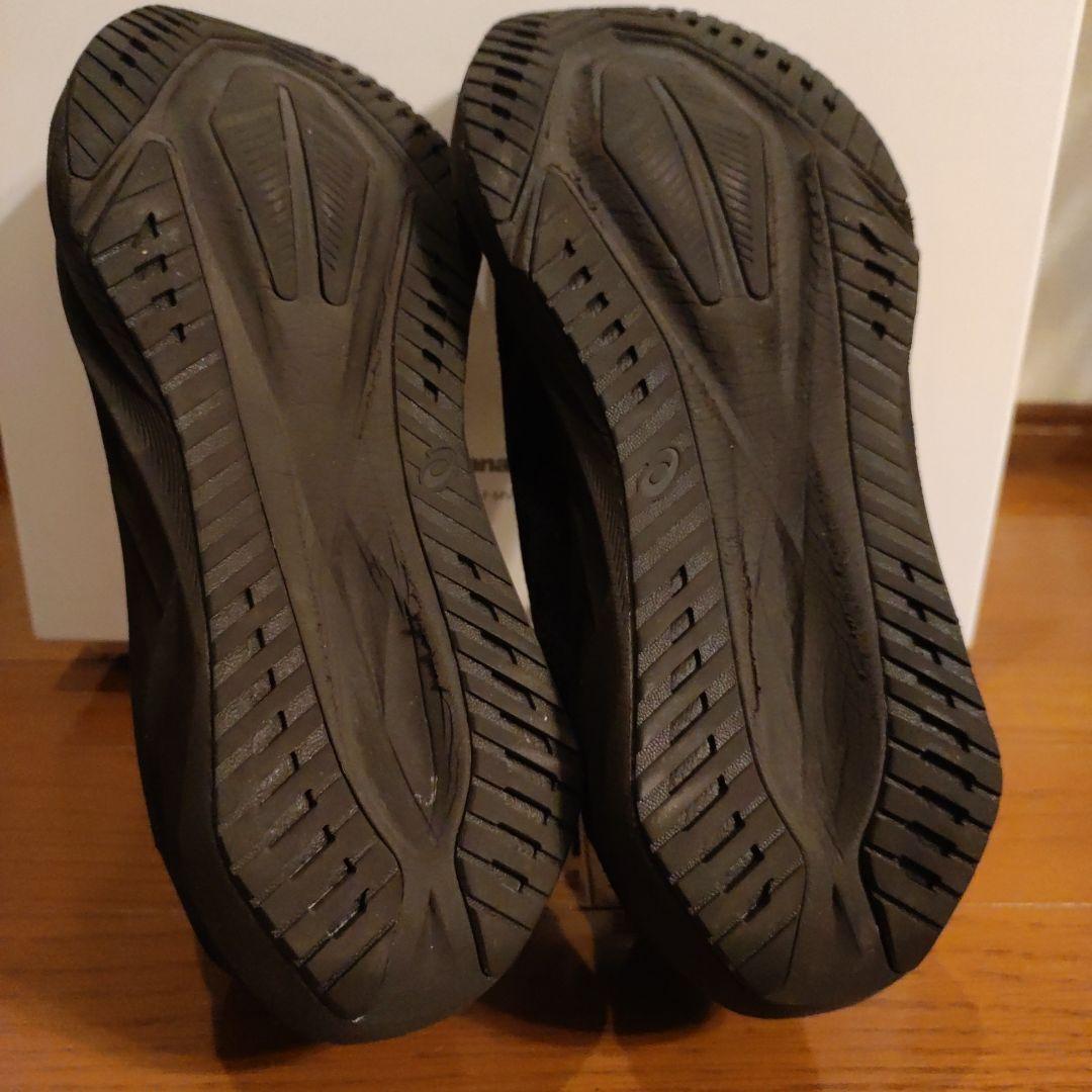 asics アシックス NOVABLAST5 美品　27.5㎝ ノヴァブラスト5