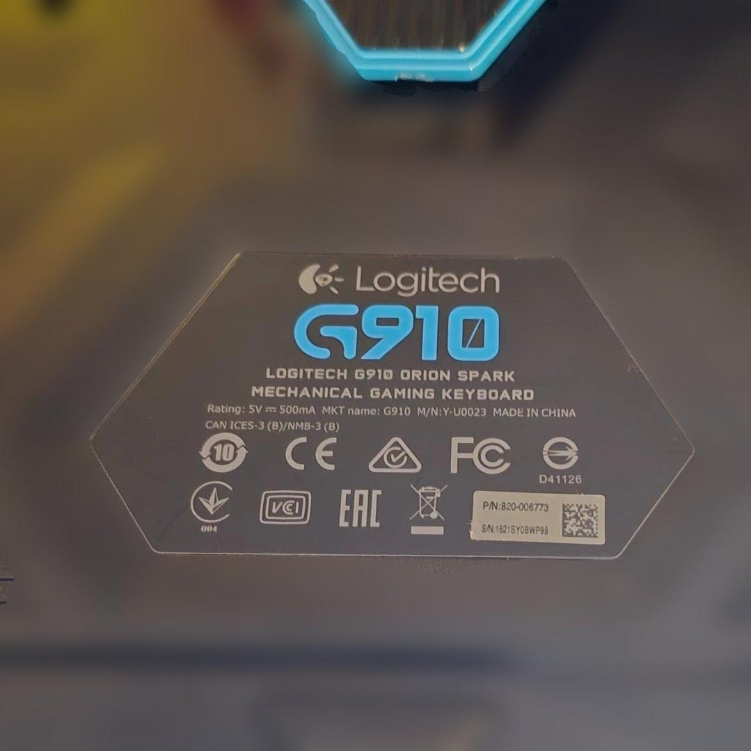 Logitech G910 有線 RGBメカニカルキーボード