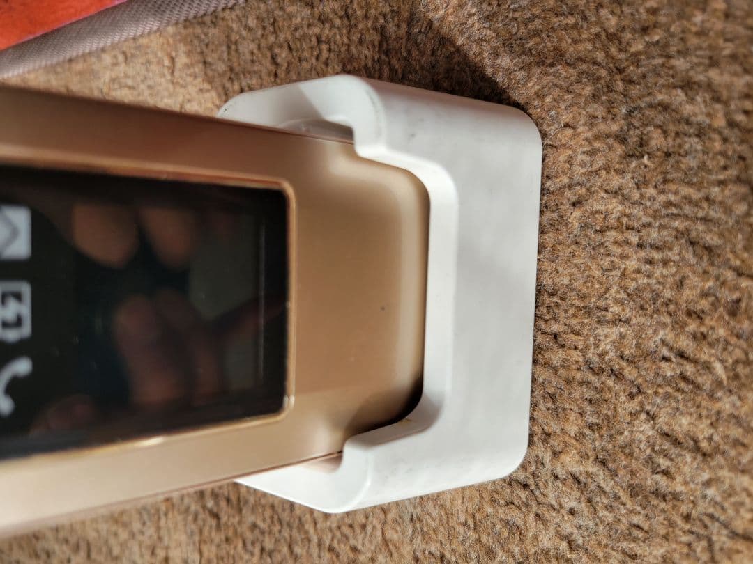 【完動】SHARP かんたん携帯 A207SH 4G対応 クレードル付き