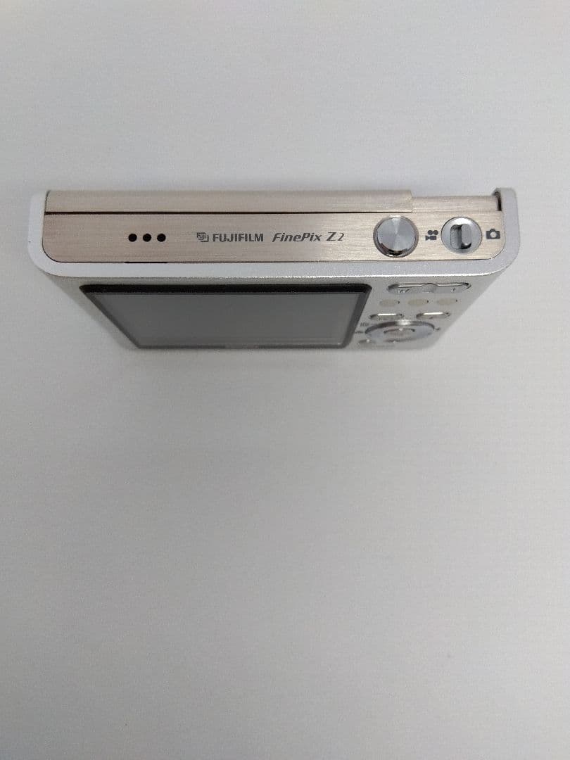 FUJIFILM FINEFIX Z2 シルバー