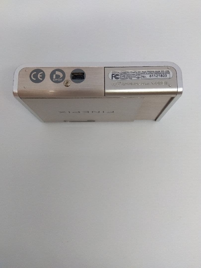 FUJIFILM FINEFIX Z2 シルバー