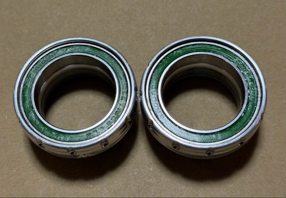 White Industries BSA BB ボトムブラケット　30mm