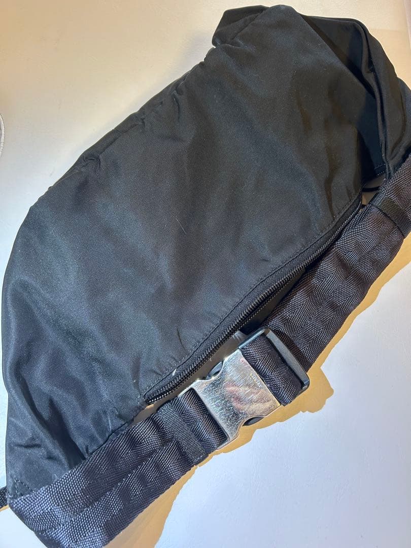 PRADA ブラック ボディバッグ　 　　　　　　　　　ユニセックス【男女兼用】