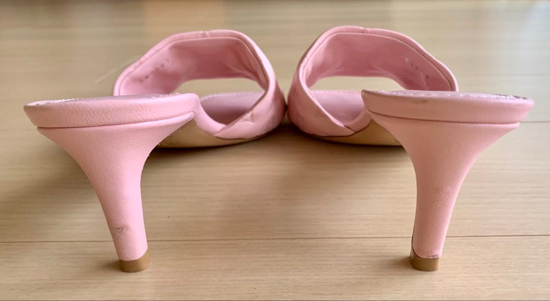 Louis Vuitton ピンクモノグラムエンボス レザーミュール24.5相当