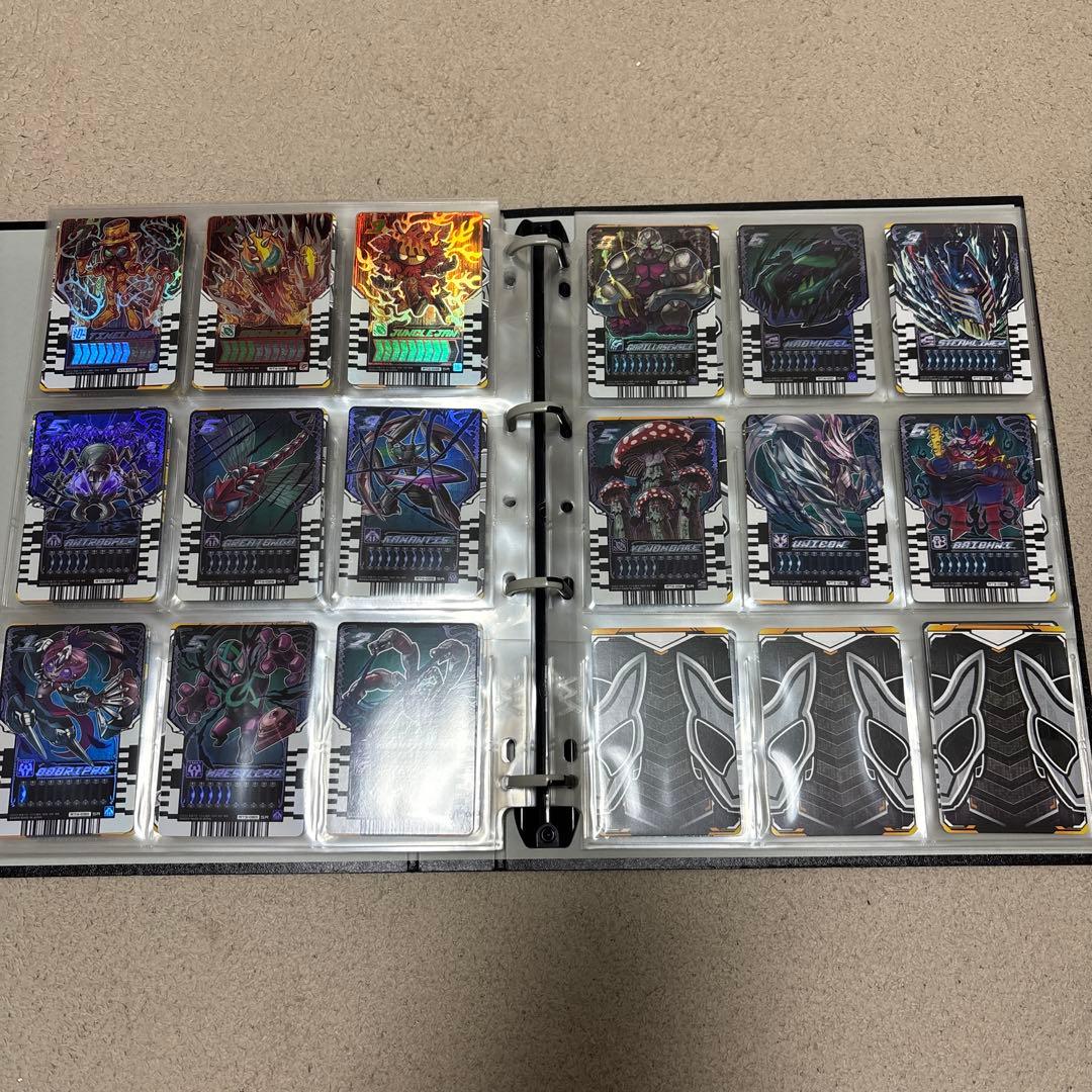 希少　仮面ライダー　トレカ　PHASE 他　まとめ売り　全232枚　引退品