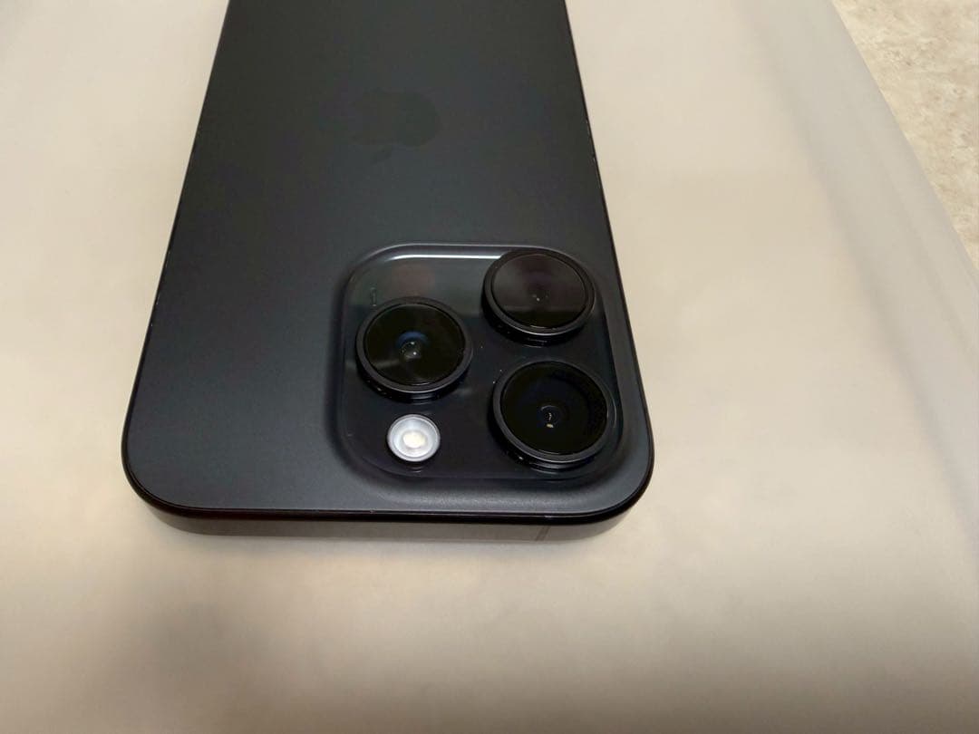 Apple iPhone 15Pro 128GB ブラックチタニウム