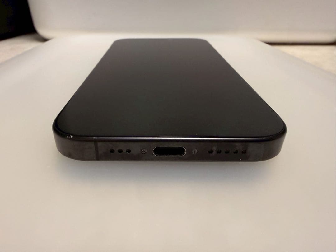 Apple iPhone 15Pro 128GB ブラックチタニウム