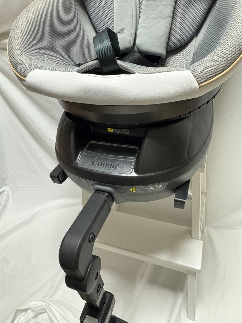 【美品】Combi クルムーヴS エッグショック JL-540 isofix