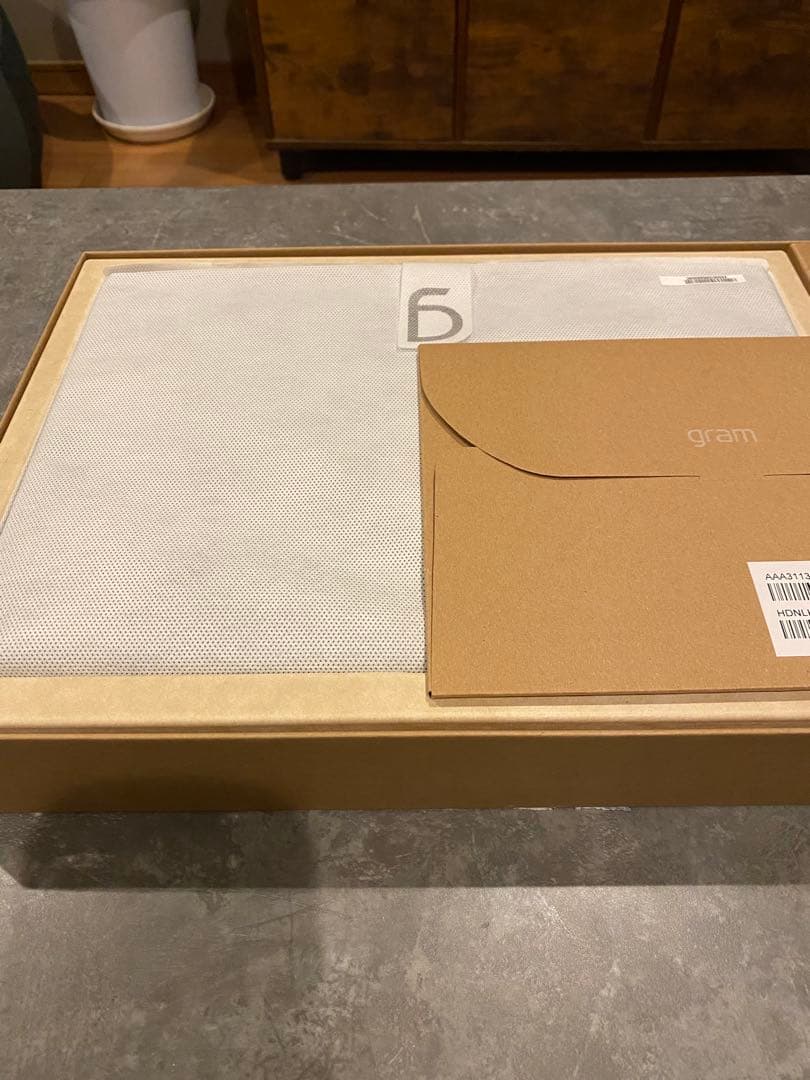 LG Gram 14 インチ ノートPC