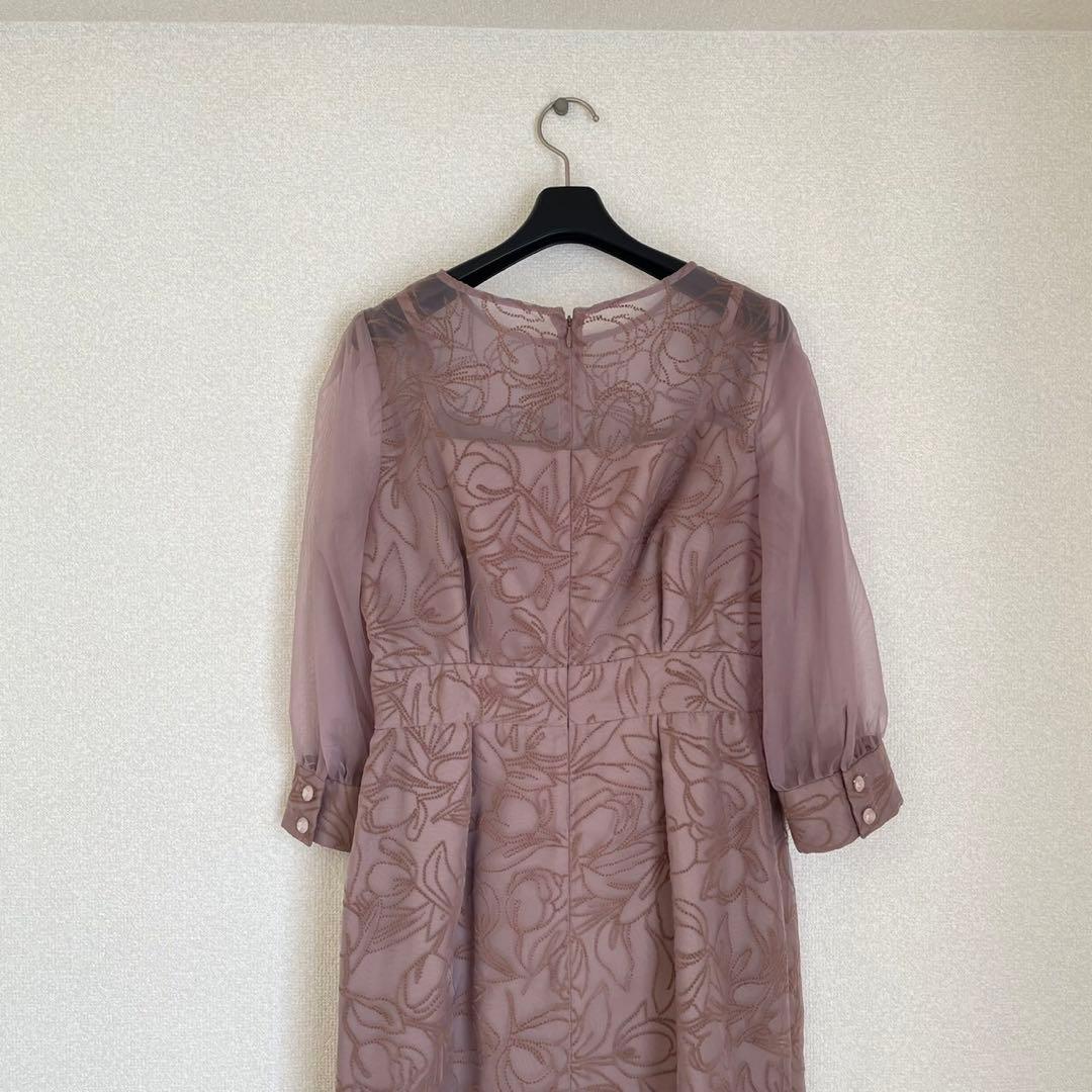 【新品未使用】AIMER 花柄 タイトライン パーティードレス