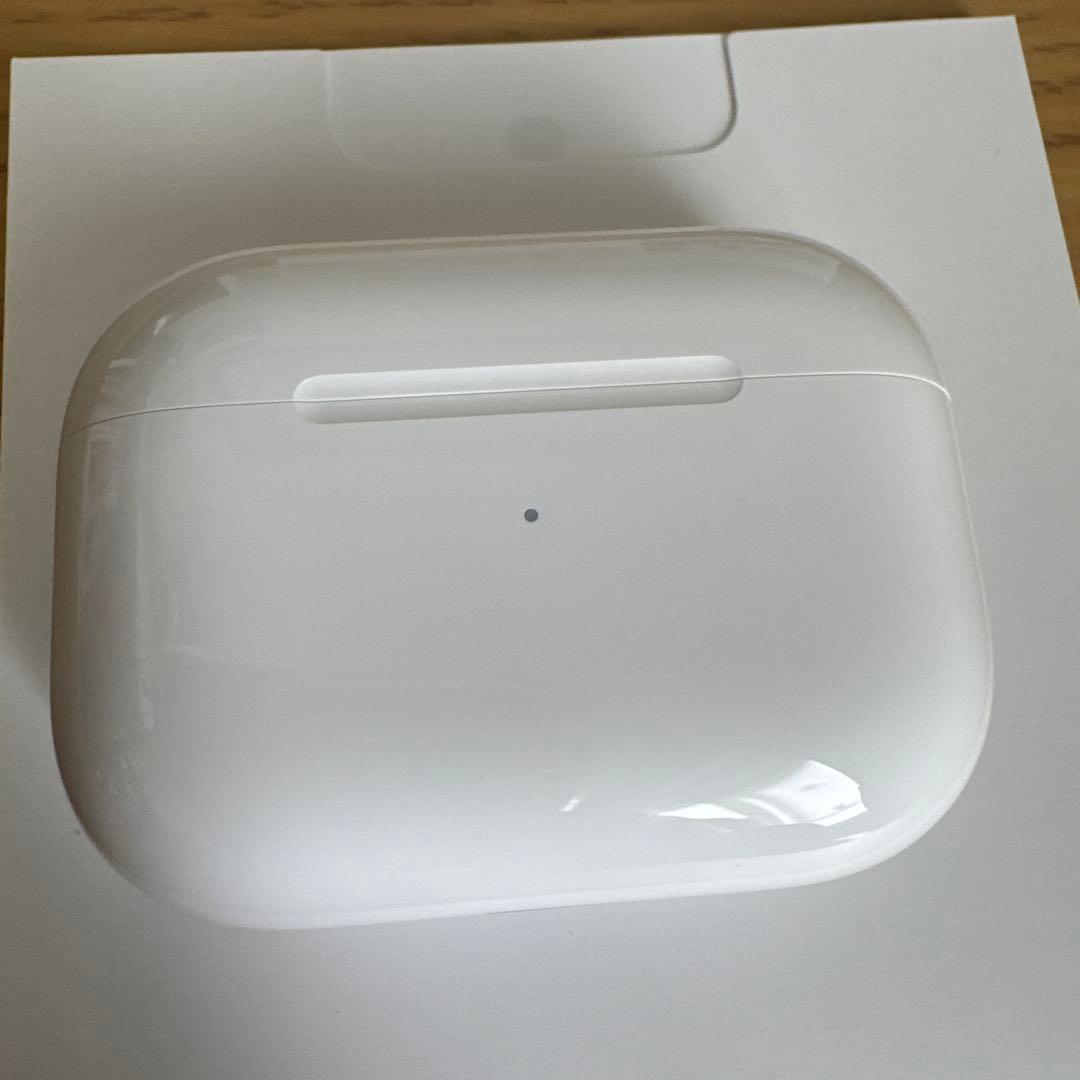 さっちゃん【極美品】Apple AirPodsPro 第2世代 店舗購入品