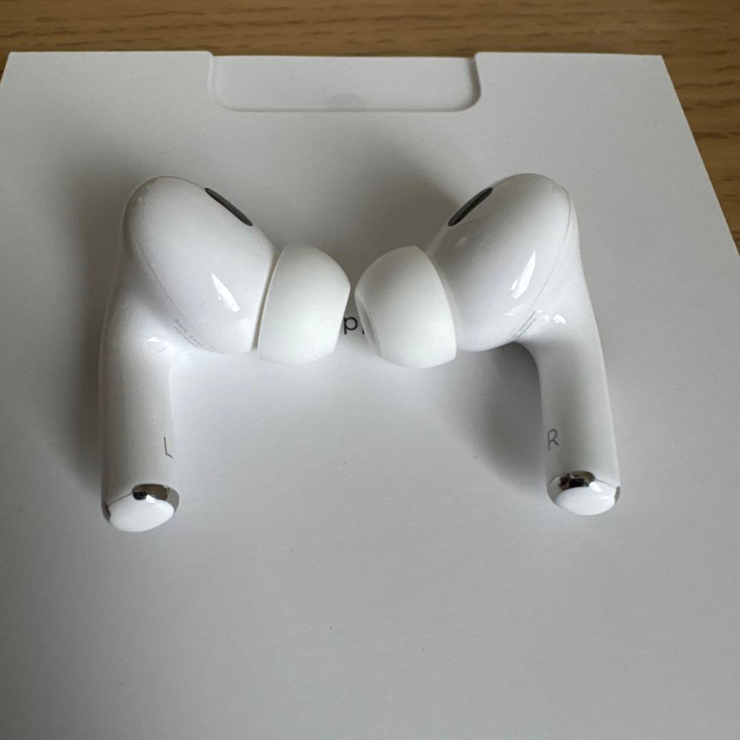さっちゃん【極美品】Apple AirPodsPro 第2世代 店舗購入品