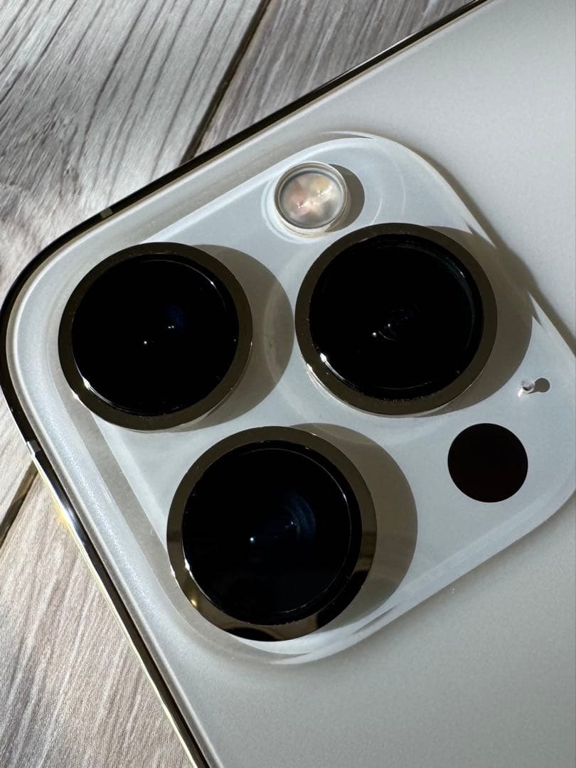 iPhone 13 Pro Gold 256GB SIMフリー