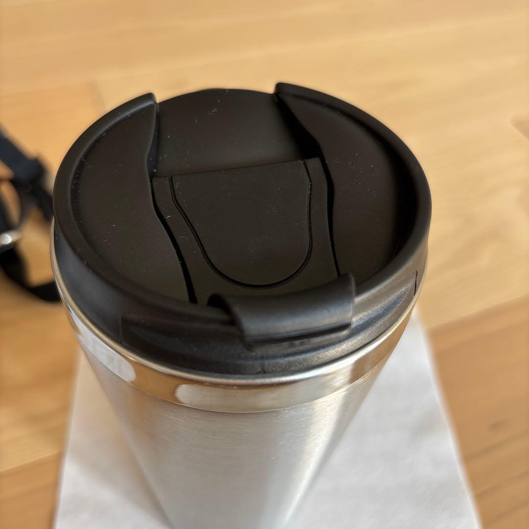 PRADA タンブラー　ホルダー付　新品