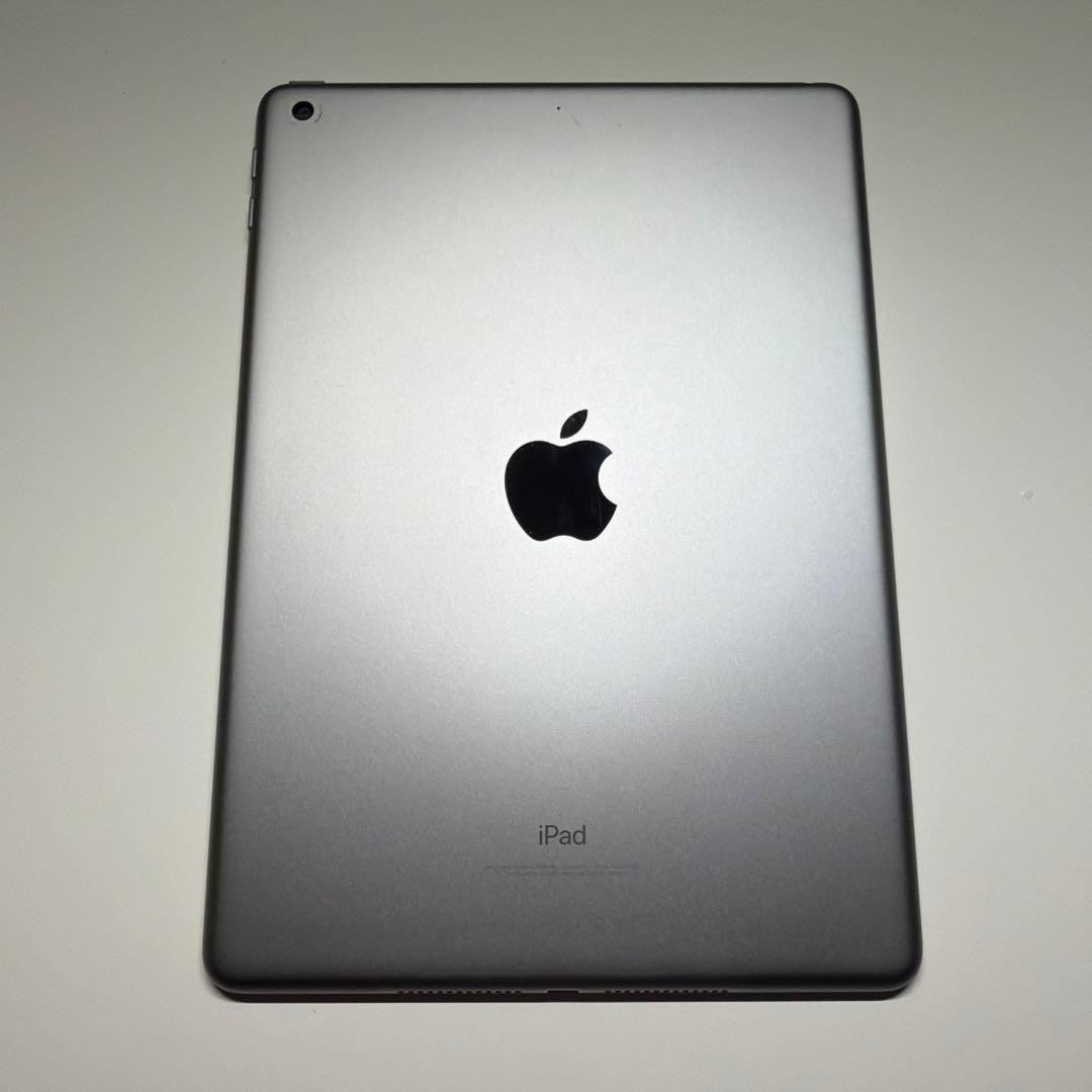 Apple iPad(第5世代)128GB スペースグレー