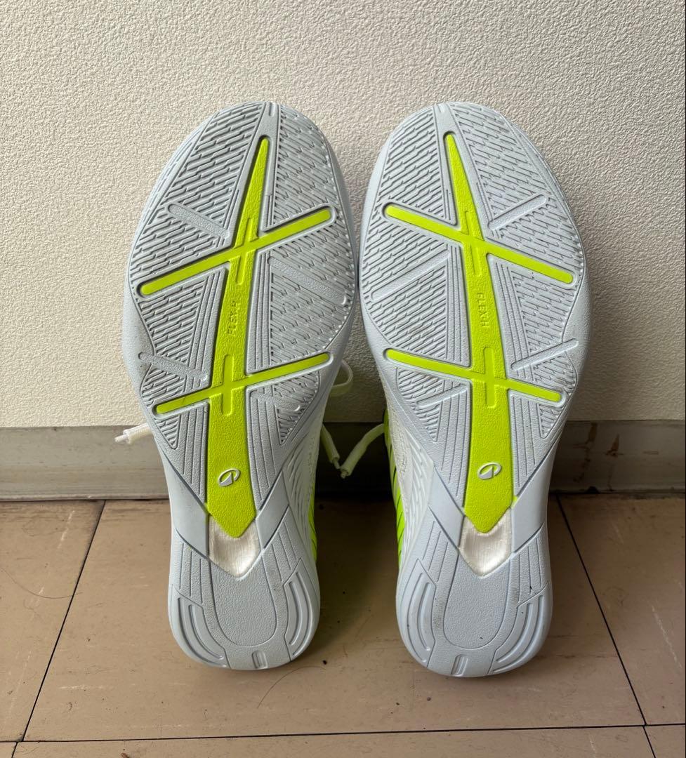 デカトロン kipsta フットサルシューズ